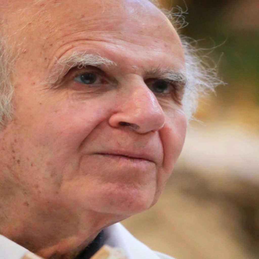 Entre athéisme et espoir: le père Henri Boulad en interview sur les ondes de CHOQ-fm