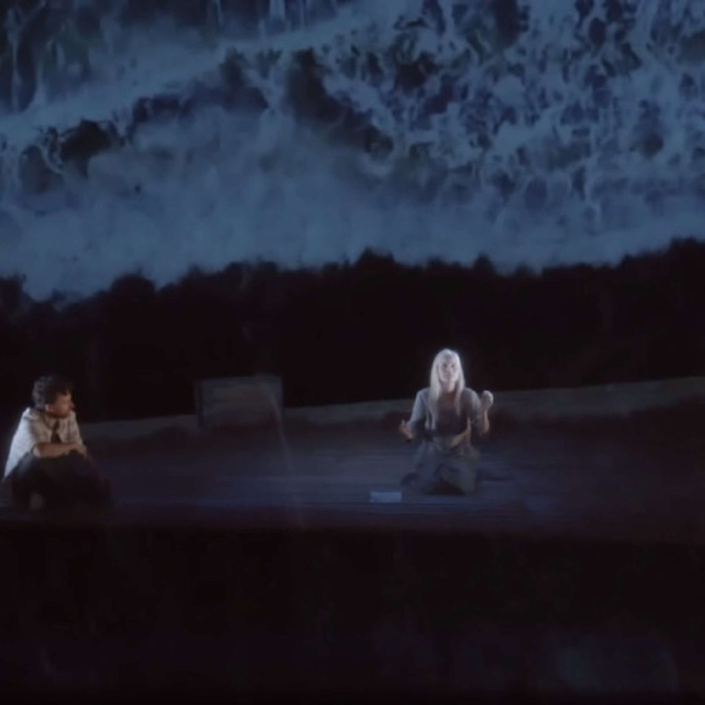 THÉÂTRE – Découvrez la pièce Entre Deux Mondes du théâtre La Tangente, avec Louise Naubert et Claude Guilmain