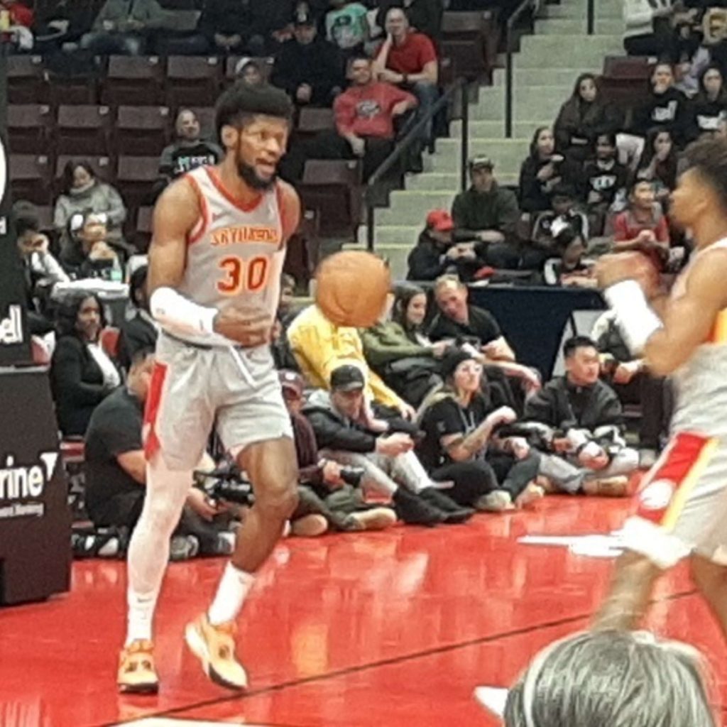 SPORTS – Découvrez l’interview exclusive du basketteur Chris Silva