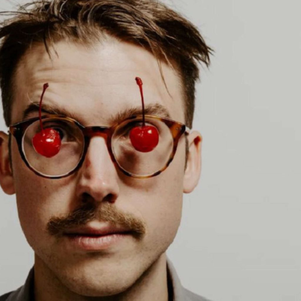 MUSIQUE – Simon Daniel signe son grand retour avec son nouvel album Sans titre (for now) !