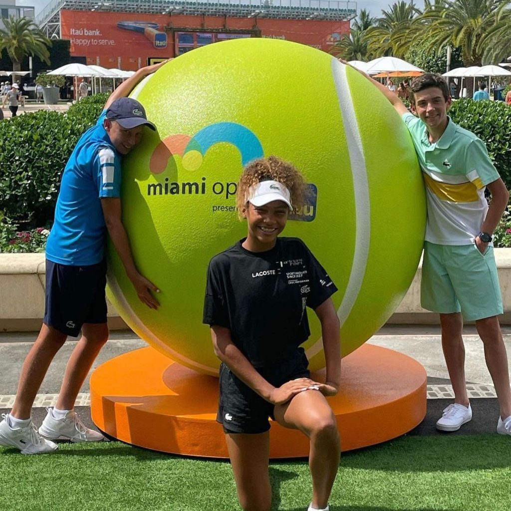 SPORTS – Lumière sur Thea Frodin, championne junior de tennis et actrice dans le rôle de Serena Williams dans le film La Méthode Williams