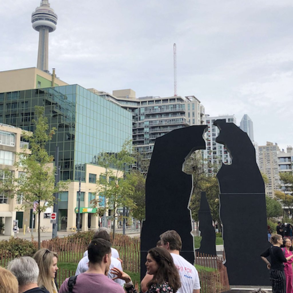 REPORTAGE – Hommage à Terry Fox sur Toronto Waterfront avec une œuvre d’art publique