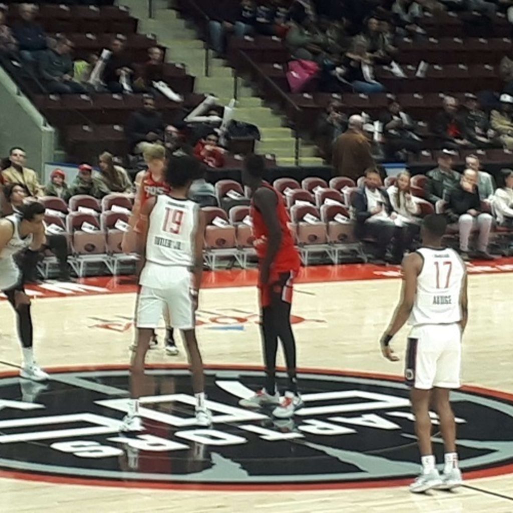 SPORT – Retour sur le match Raptors 905 vs Capital City Gogo et interview avec Alexis Anjinça