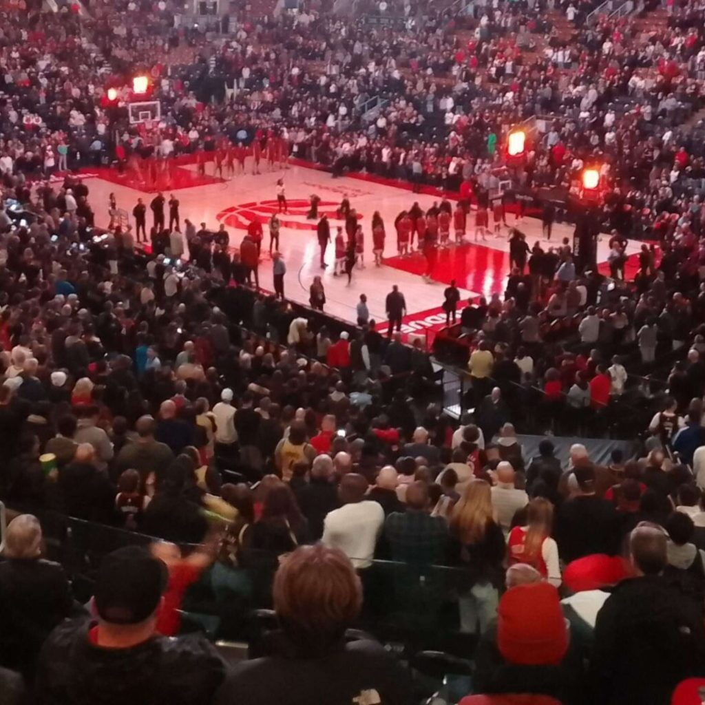 SPORT: Les Raptors Triomphent de Justesse Face aux Cavaliers