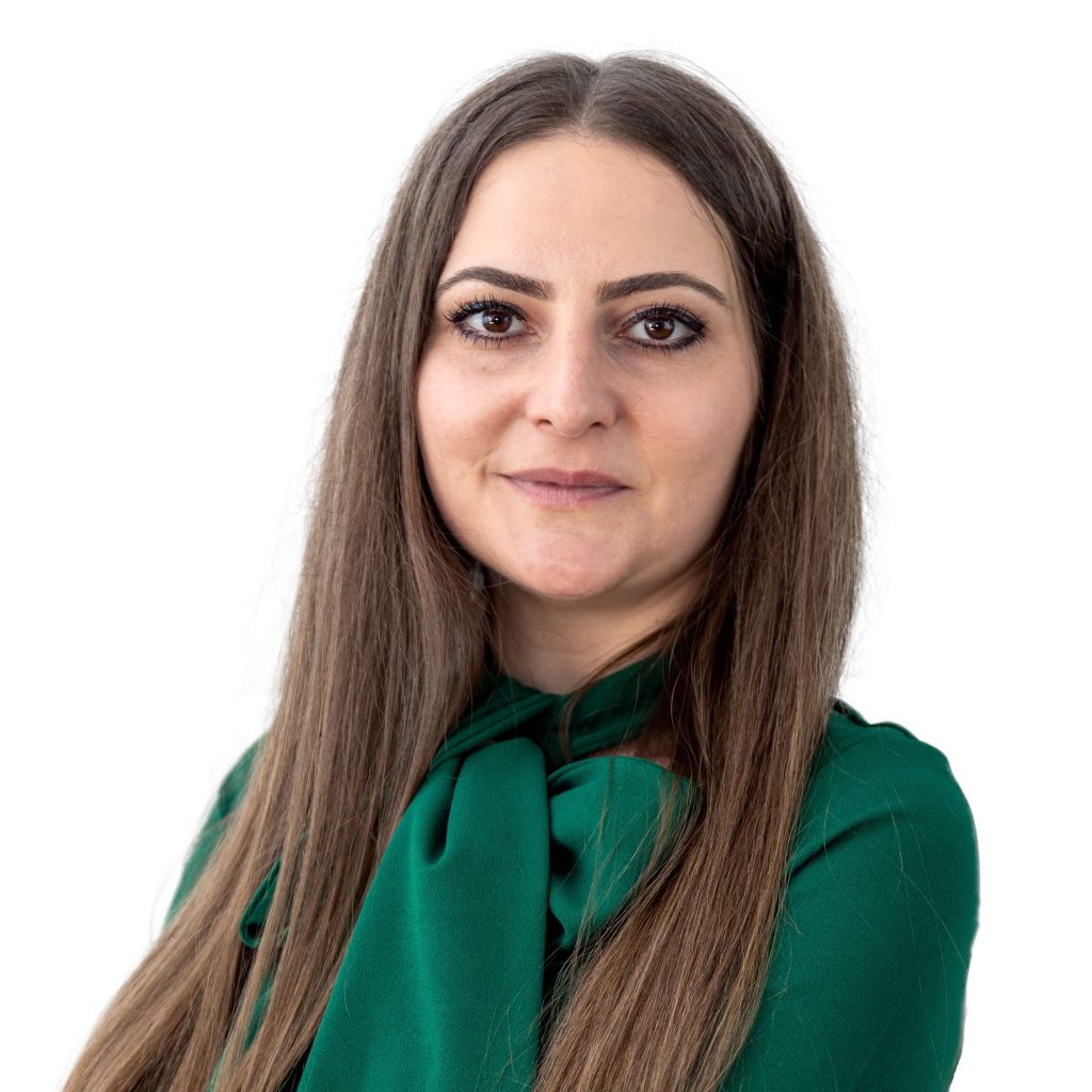 Raisa Pesel, finaliste des prix RelèveON dans la catégorie Professionnel(le)s