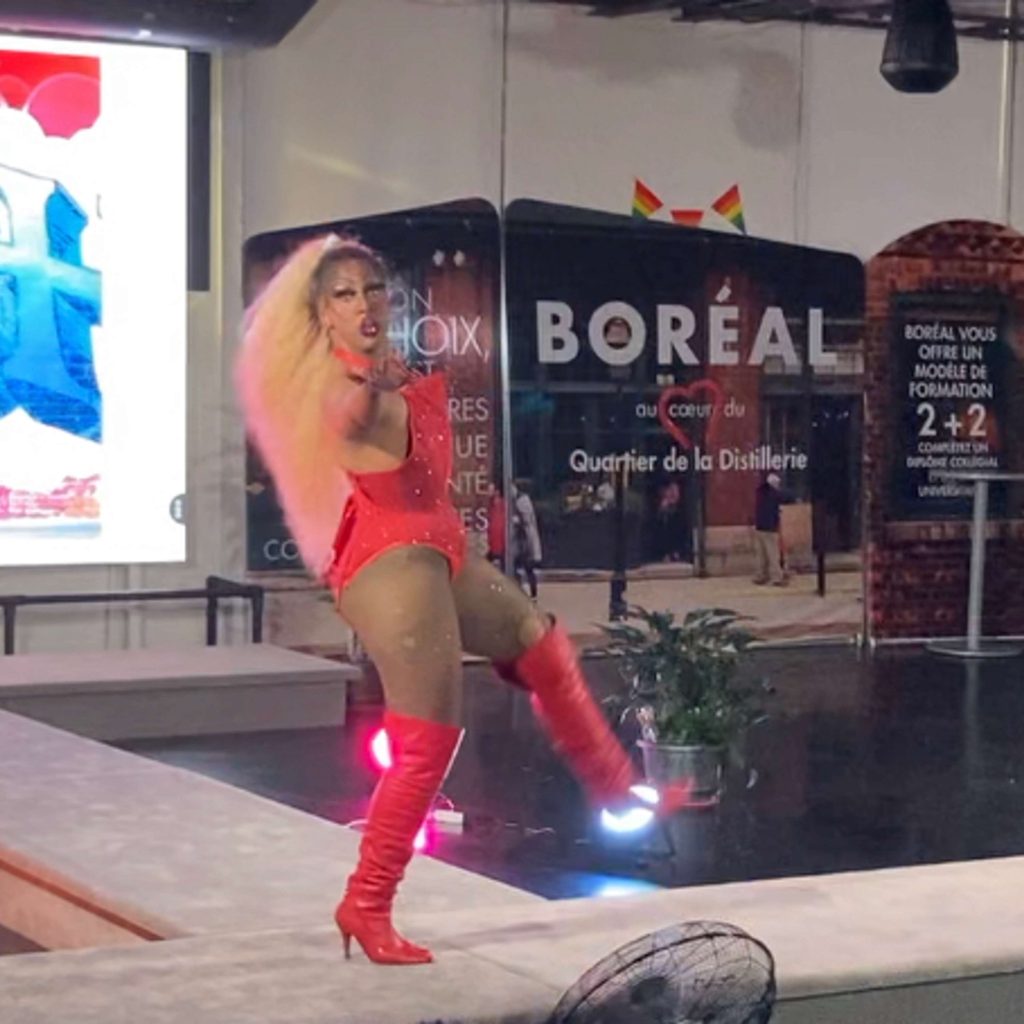 REPORTAGE – Les dragqueen performent pour la francophonie Torontoise