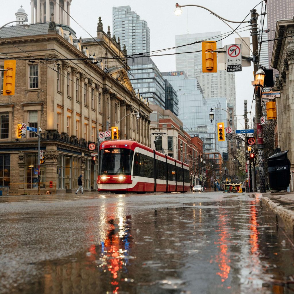 REVUE DE PRESSE – Plongez dans l’actualité torontoise du lundi 24 février