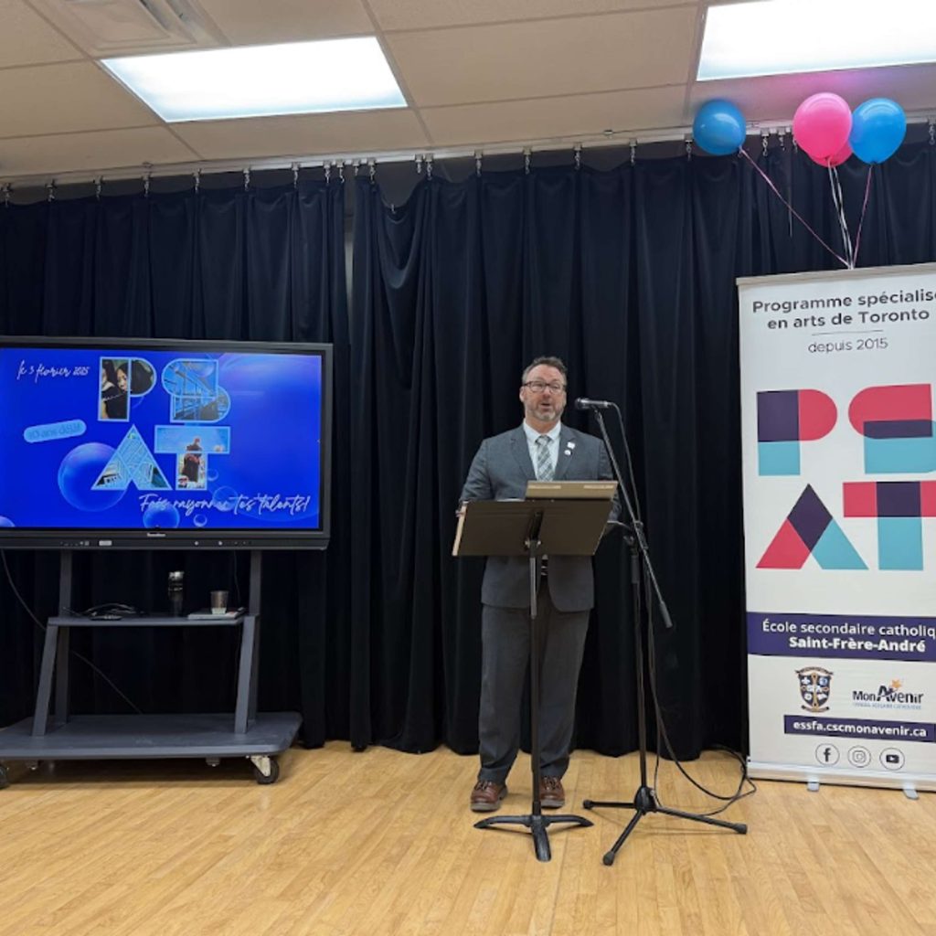 REPORTAGE – Le programme spécialisé en arts de l’École Saint-Frère-André de Toronto fête ses 10 ans