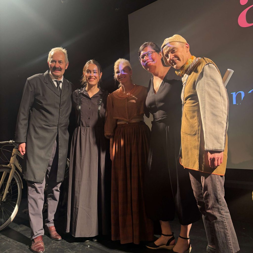 REPORTAGE – Robertine Barry, première femme journaliste au Québec, revit sur scène à Toronto