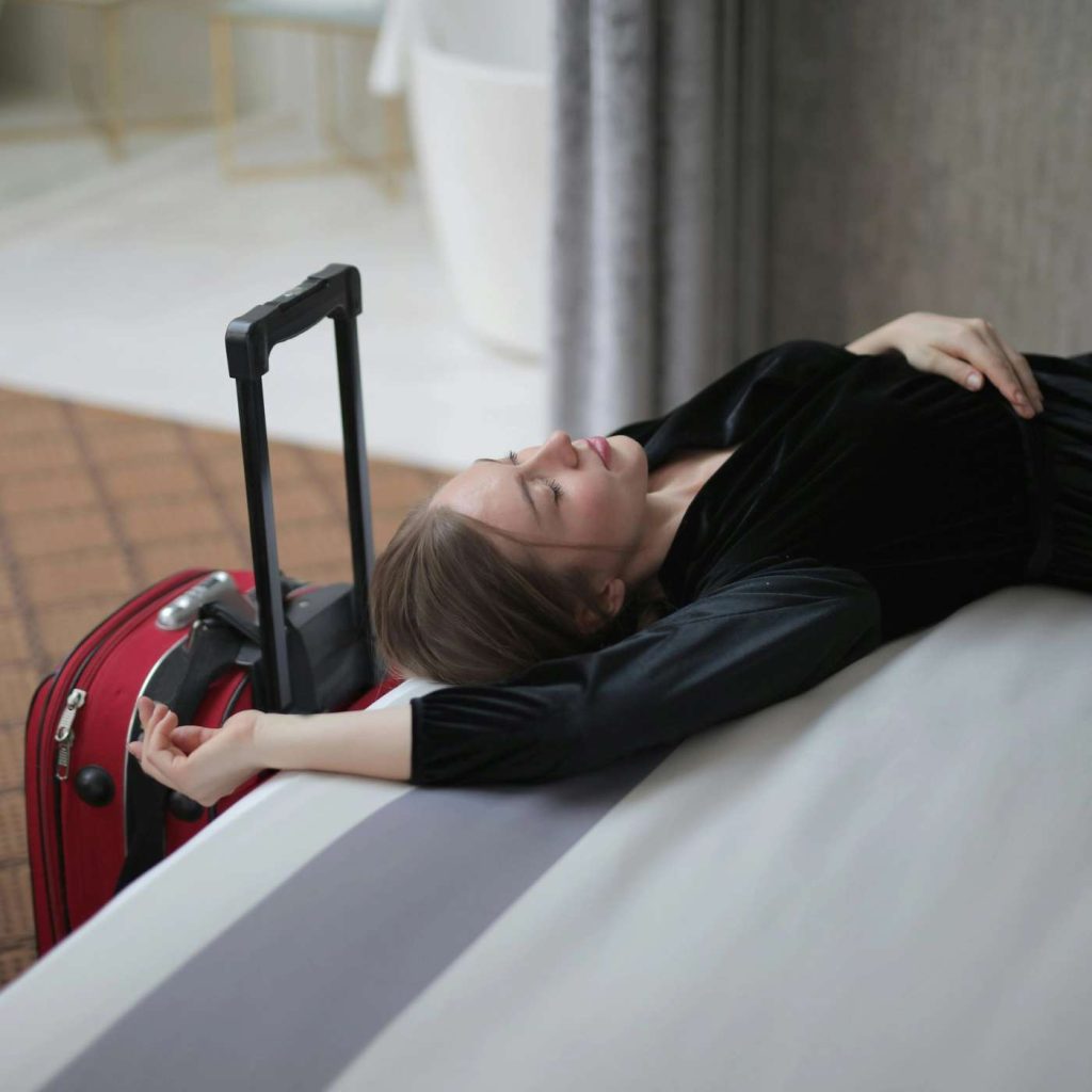 VOYAGES – Comment combattre le décalage horaire ?