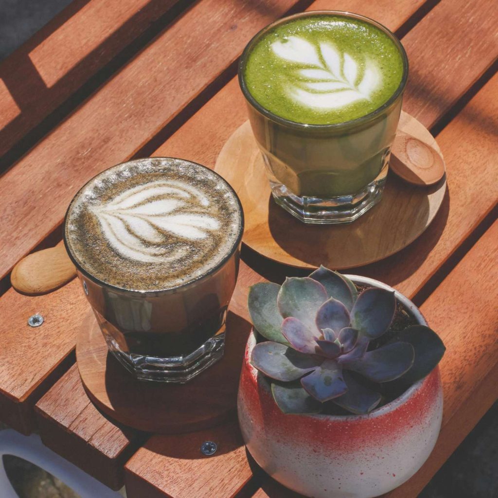 SANTÉ – Matcha ou café : lequel est votre meilleur allié ?